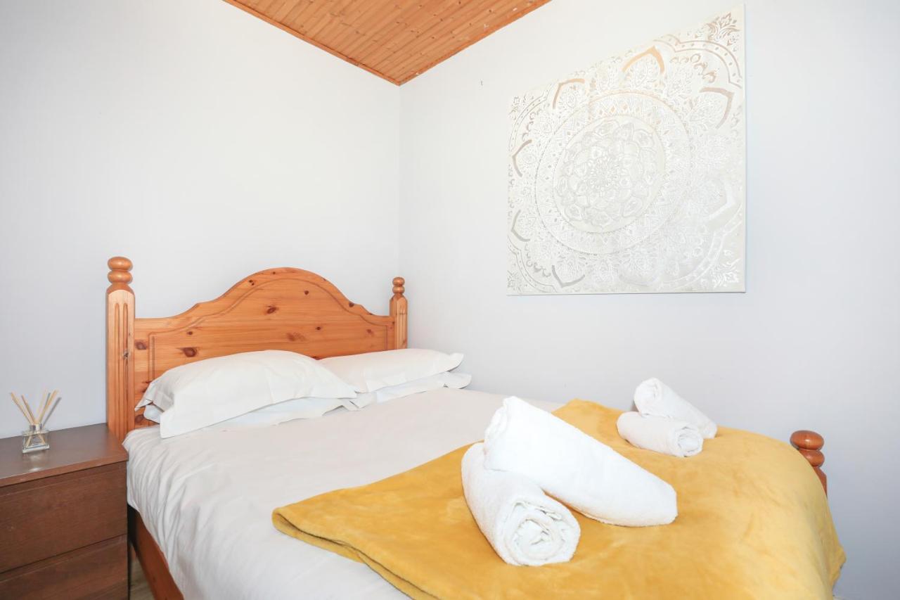 Beautiful 4 Bedroom Cottage - Ideal Location - Free Parking Edinburgh Exterior foto