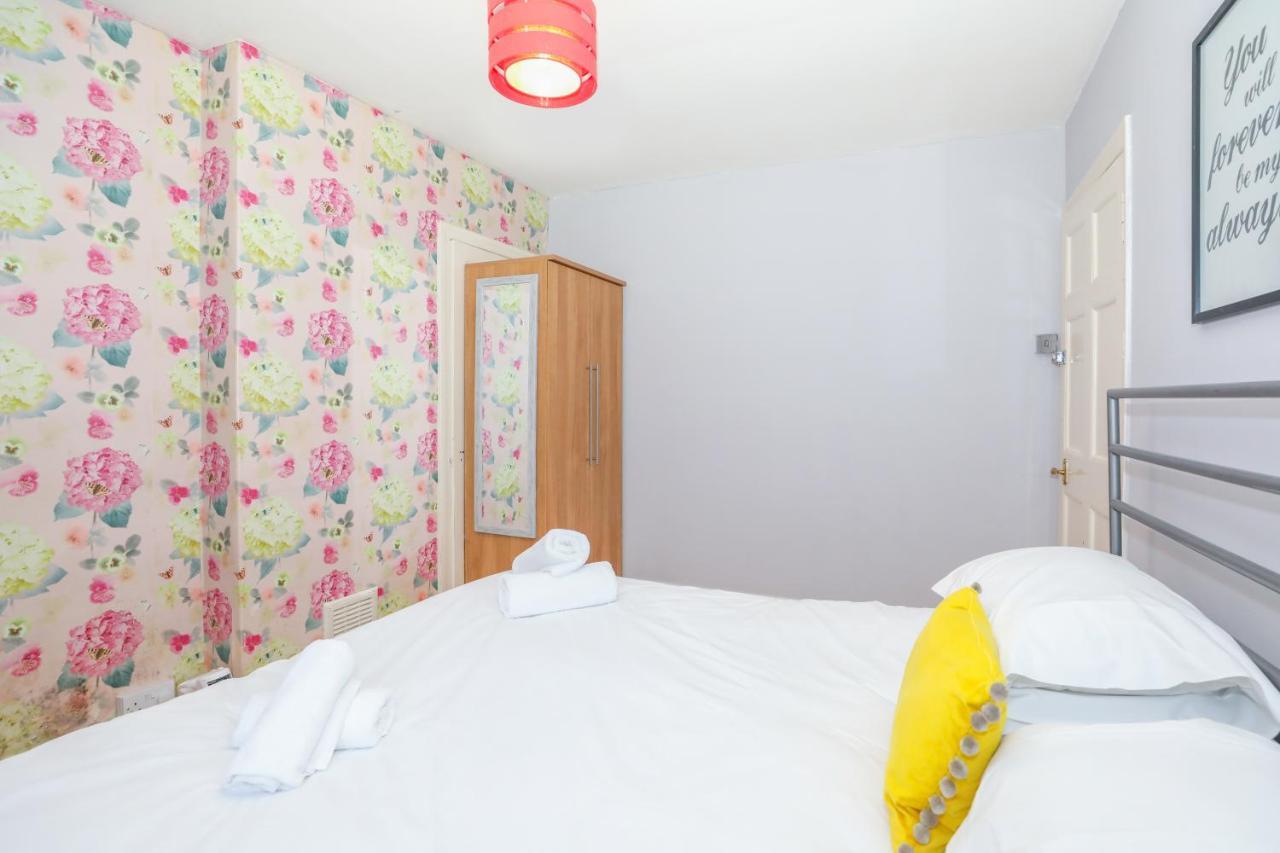 Beautiful 4 Bedroom Cottage - Ideal Location - Free Parking Edinburgh Exterior foto