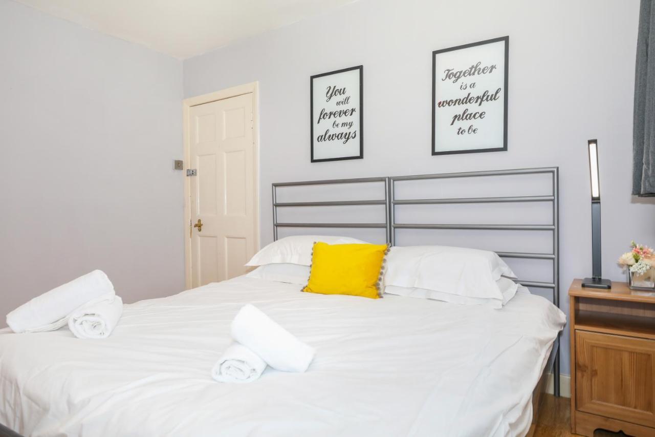 Beautiful 4 Bedroom Cottage - Ideal Location - Free Parking Edinburgh Exterior foto