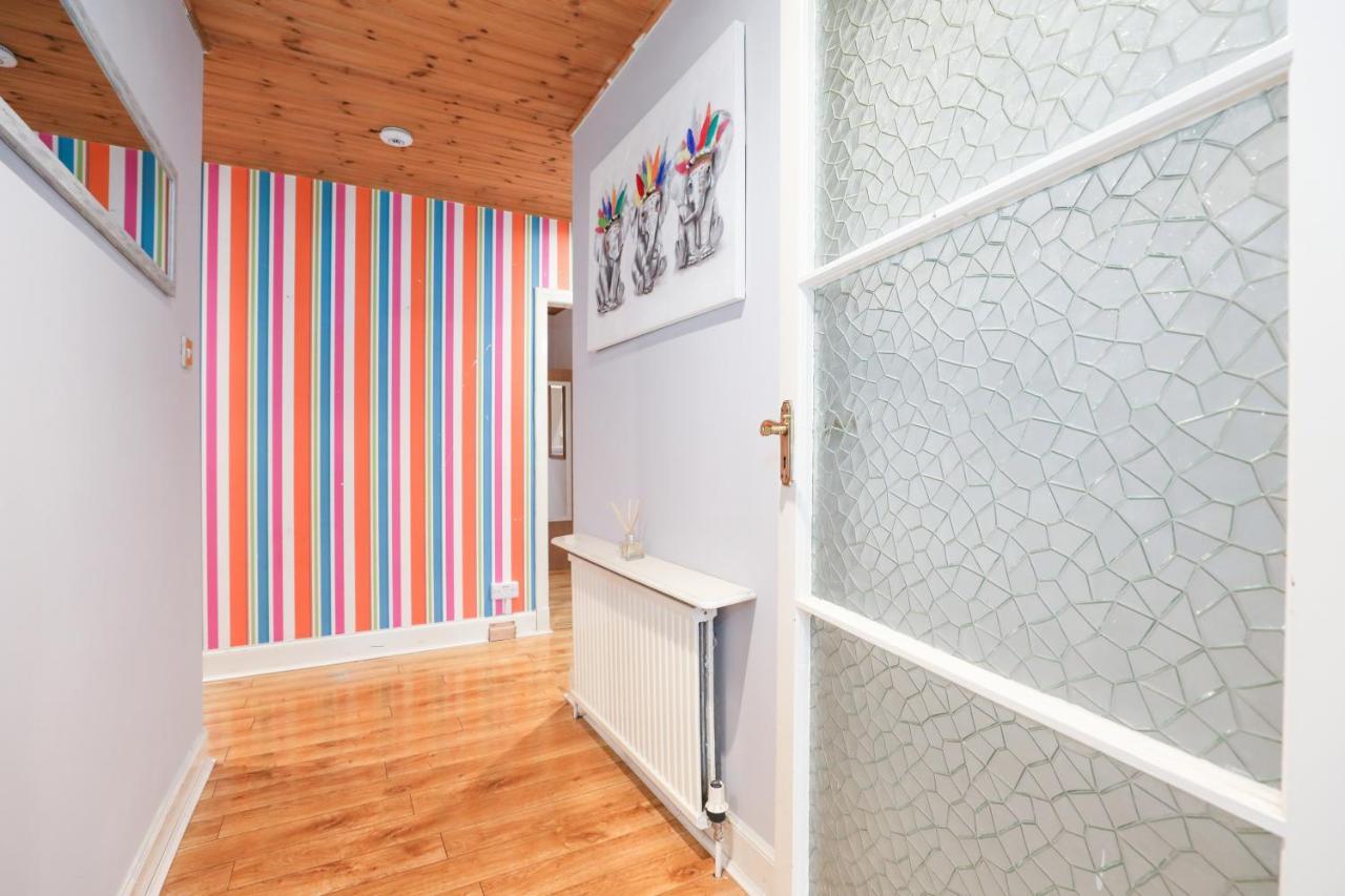 Beautiful 4 Bedroom Cottage - Ideal Location - Free Parking Edinburgh Exterior foto