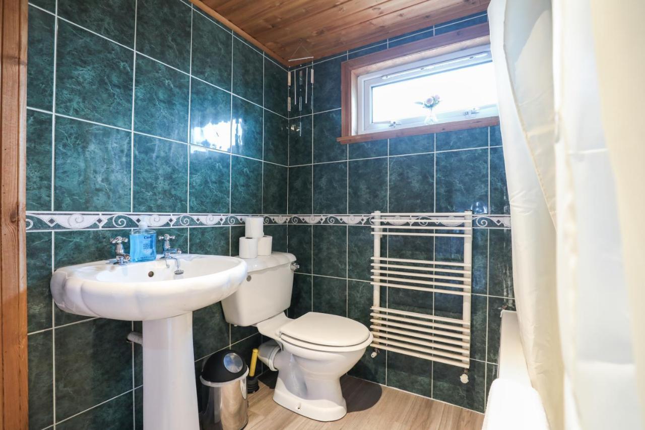 Beautiful 4 Bedroom Cottage - Ideal Location - Free Parking Edinburgh Exterior foto
