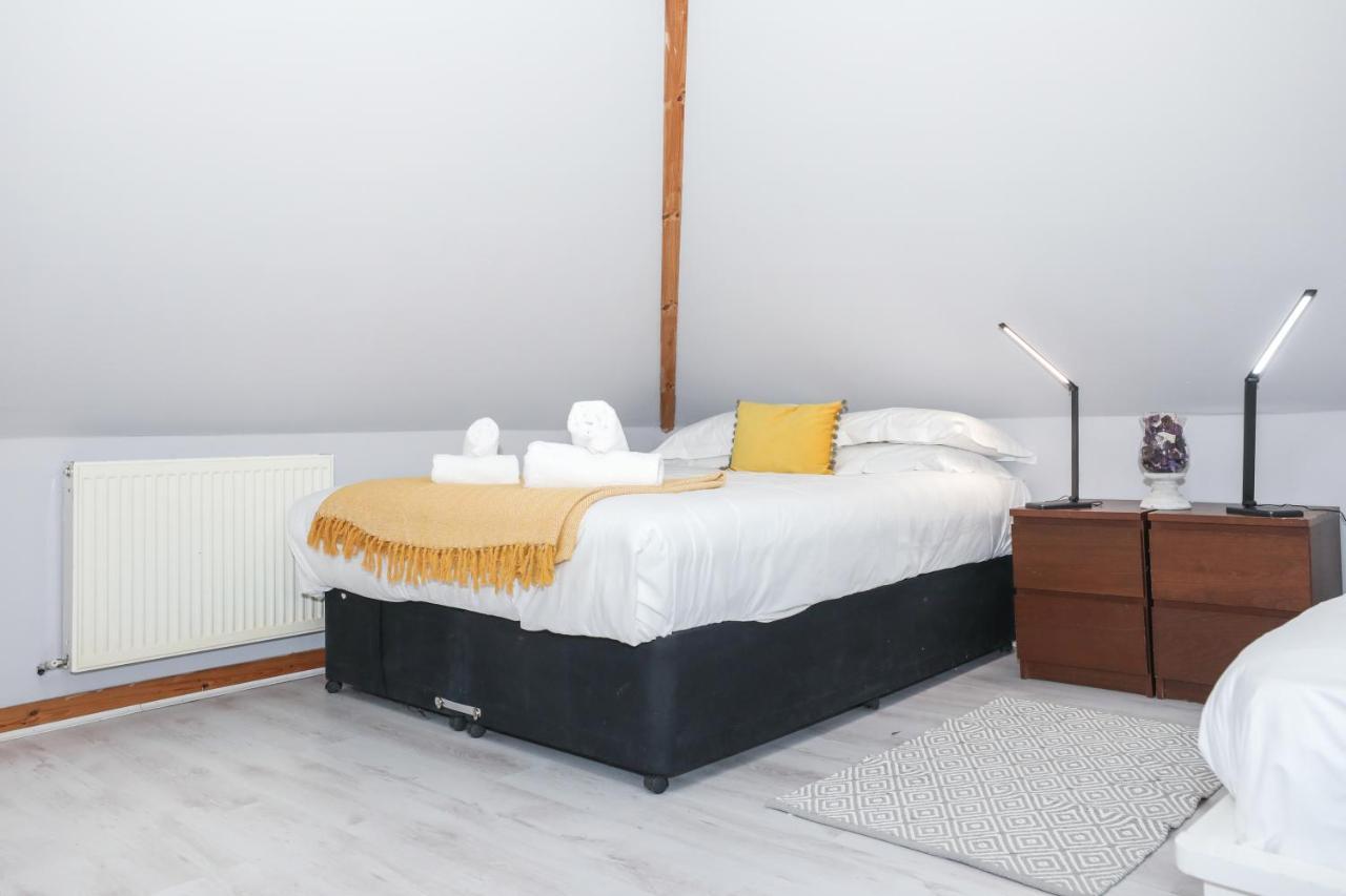 Beautiful 4 Bedroom Cottage - Ideal Location - Free Parking Edinburgh Exterior foto