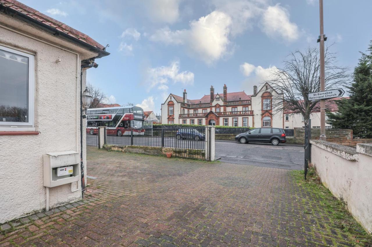 Beautiful 4 Bedroom Cottage - Ideal Location - Free Parking Edinburgh Exterior foto