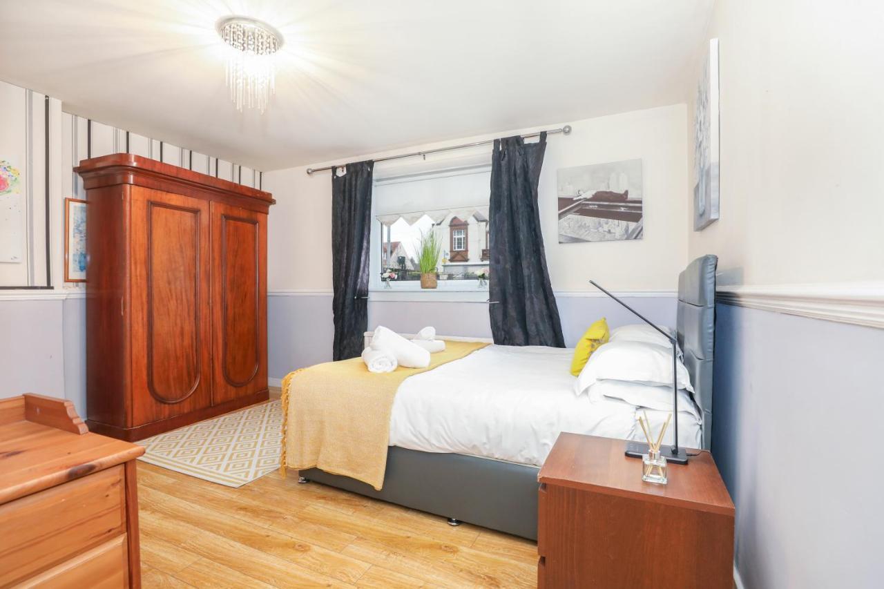 Beautiful 4 Bedroom Cottage - Ideal Location - Free Parking Edinburgh Exterior foto