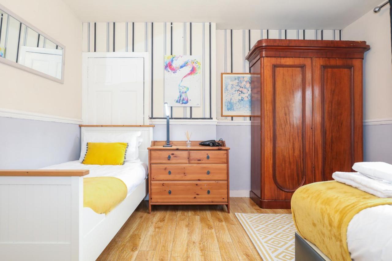 Beautiful 4 Bedroom Cottage - Ideal Location - Free Parking Edinburgh Exterior foto